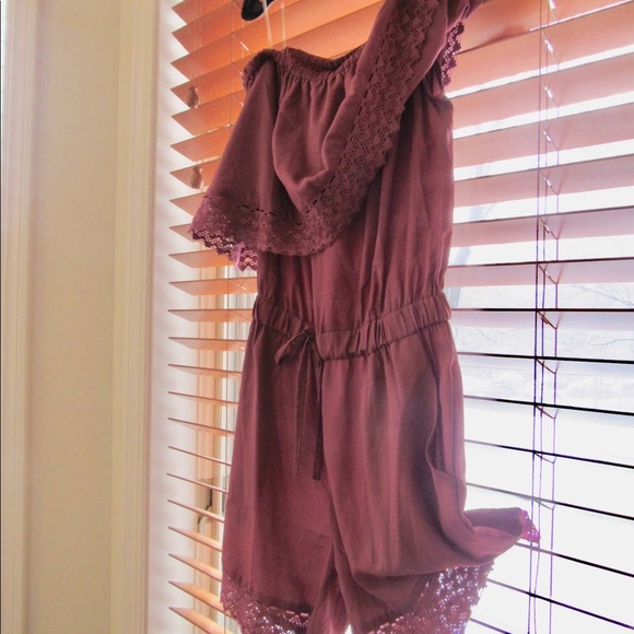 Romper - Picture 2 of 2